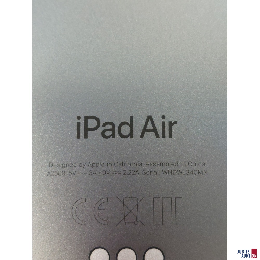 iPad Air der Marke Apple - Model&colon; A2589