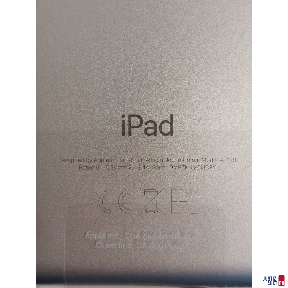 Ipad der Marke Apple Model: A2198 Seriennummer: DMPZM1M6MDFY