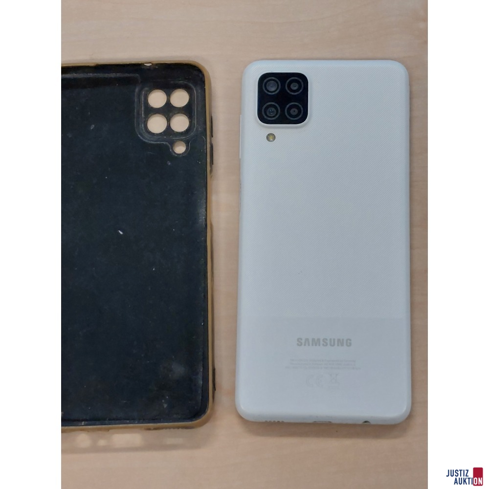Handy der Marke Samsung Galaxy A12SM-A125F/DS