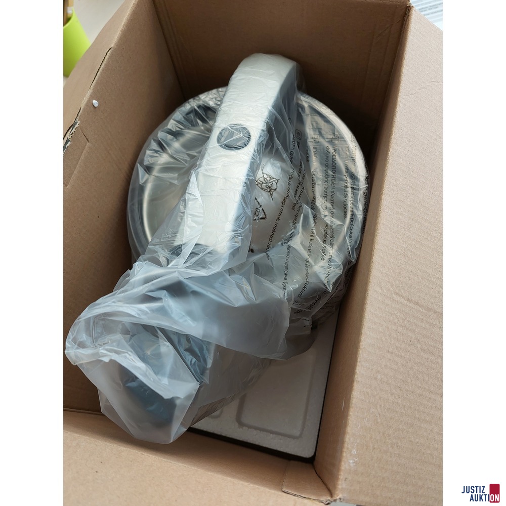 Zitruspresse der Marke Caso CP 300 in Originalverpackung &lpar;diese bei der &Ouml;ffnung leicht besch&auml;digt&rpar;&ndash; NEU