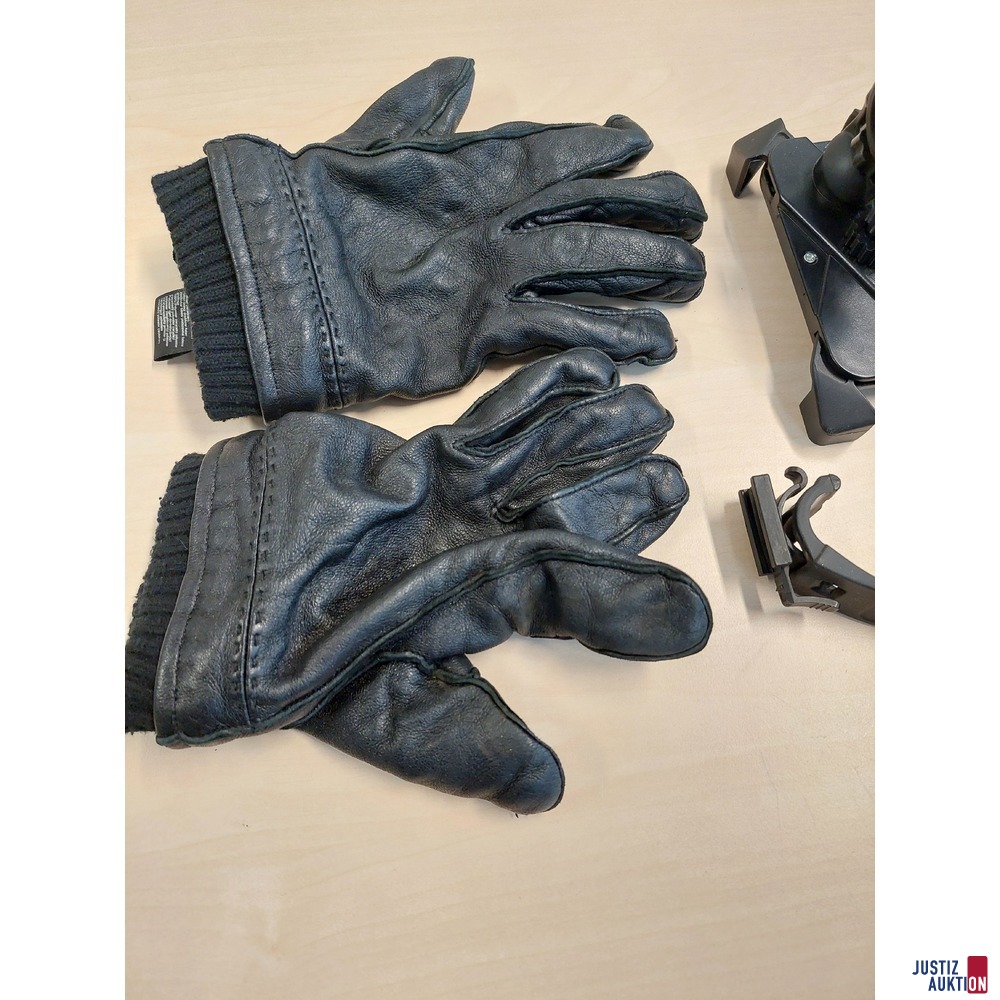 2 Handyhalterungen u&period;a&period;