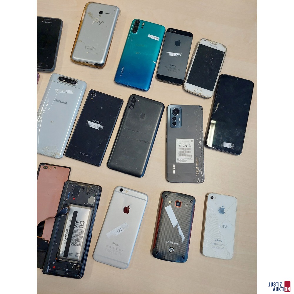 Konvolut bestehend aus 19 Handys