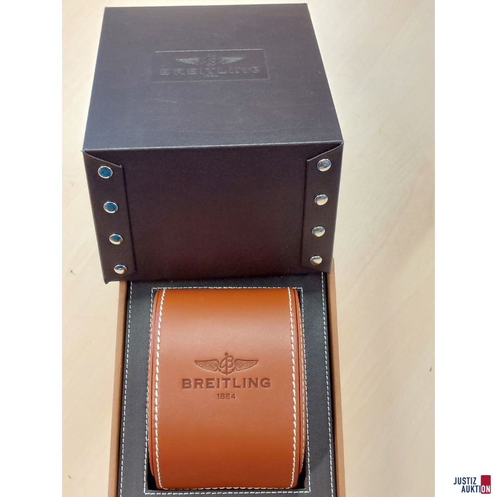 Herrenarmbanduhr der Marke Breitling - Model&colon; Avenger