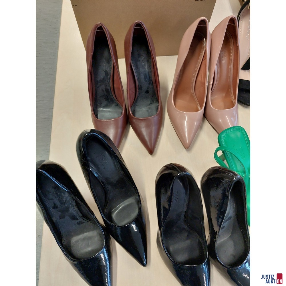 6 Paar High Heels der Gr&ouml;&szlig;e 5
