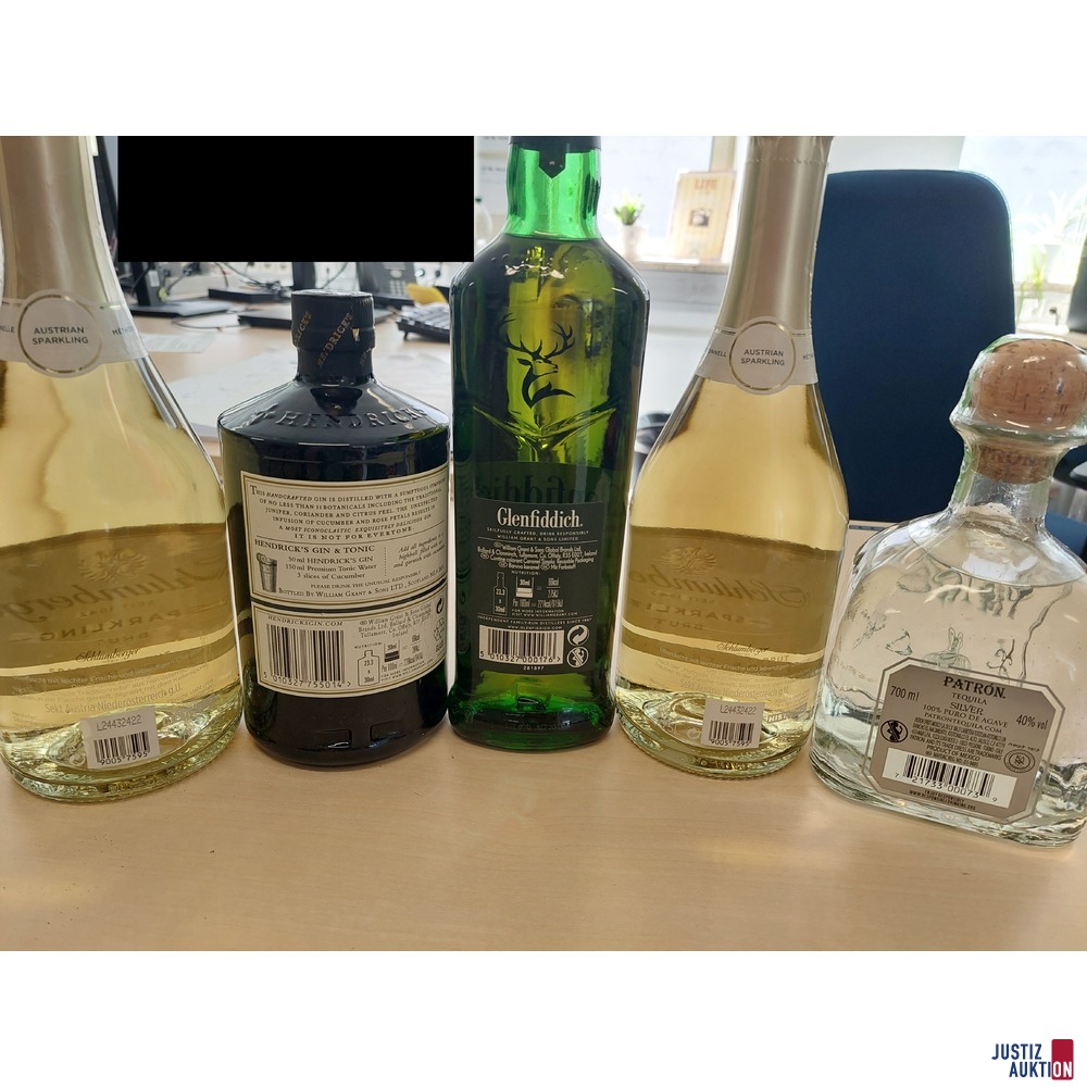 1 Flasche Hendrick&DiacriticalAcute;s GIN 0&comma;7 l u&period;a&period;