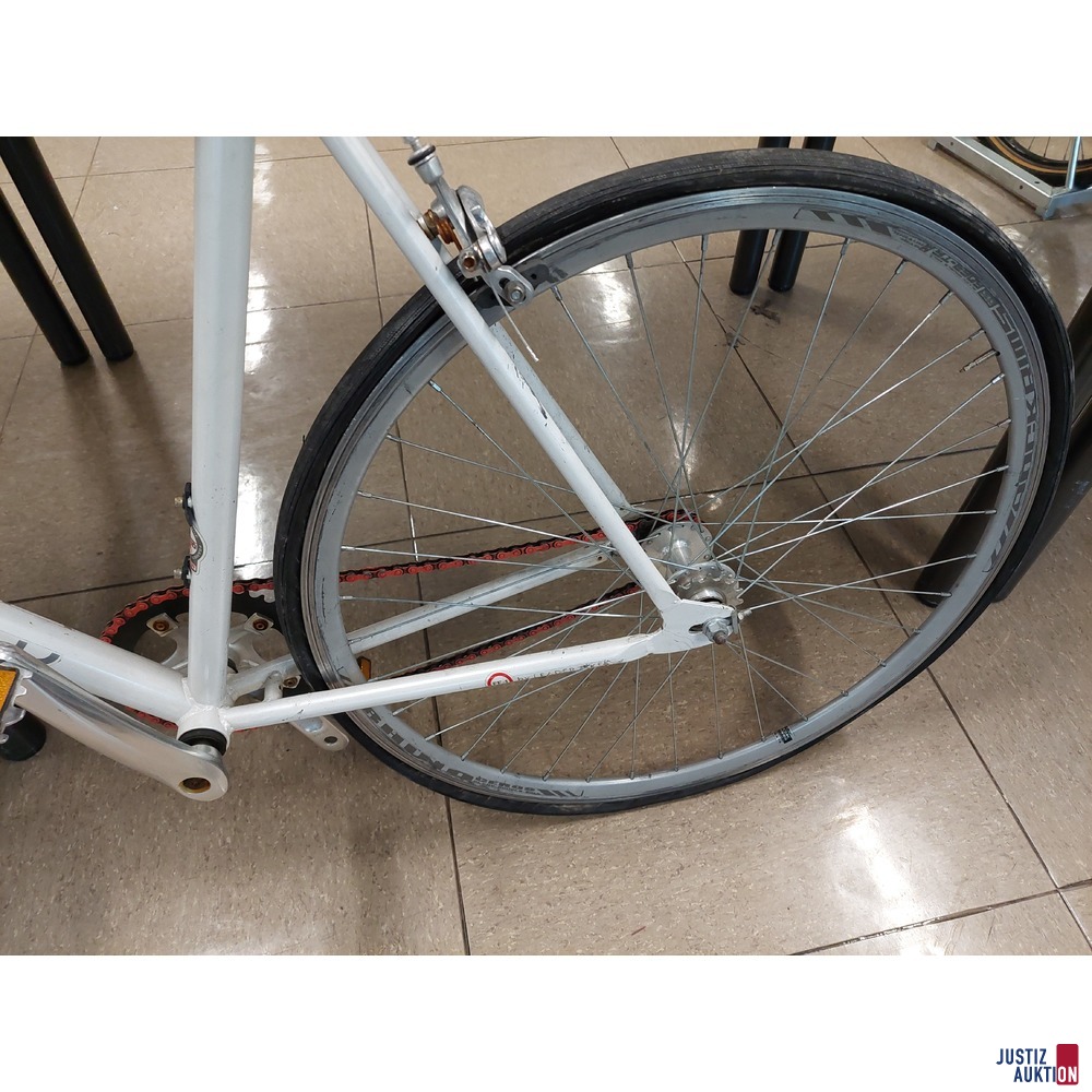 Fahrrad der Marke Leader Free Fixed