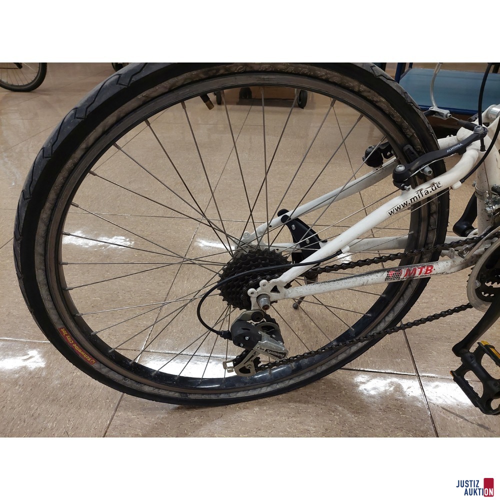 Fahrrad der Marke Calderos MTB