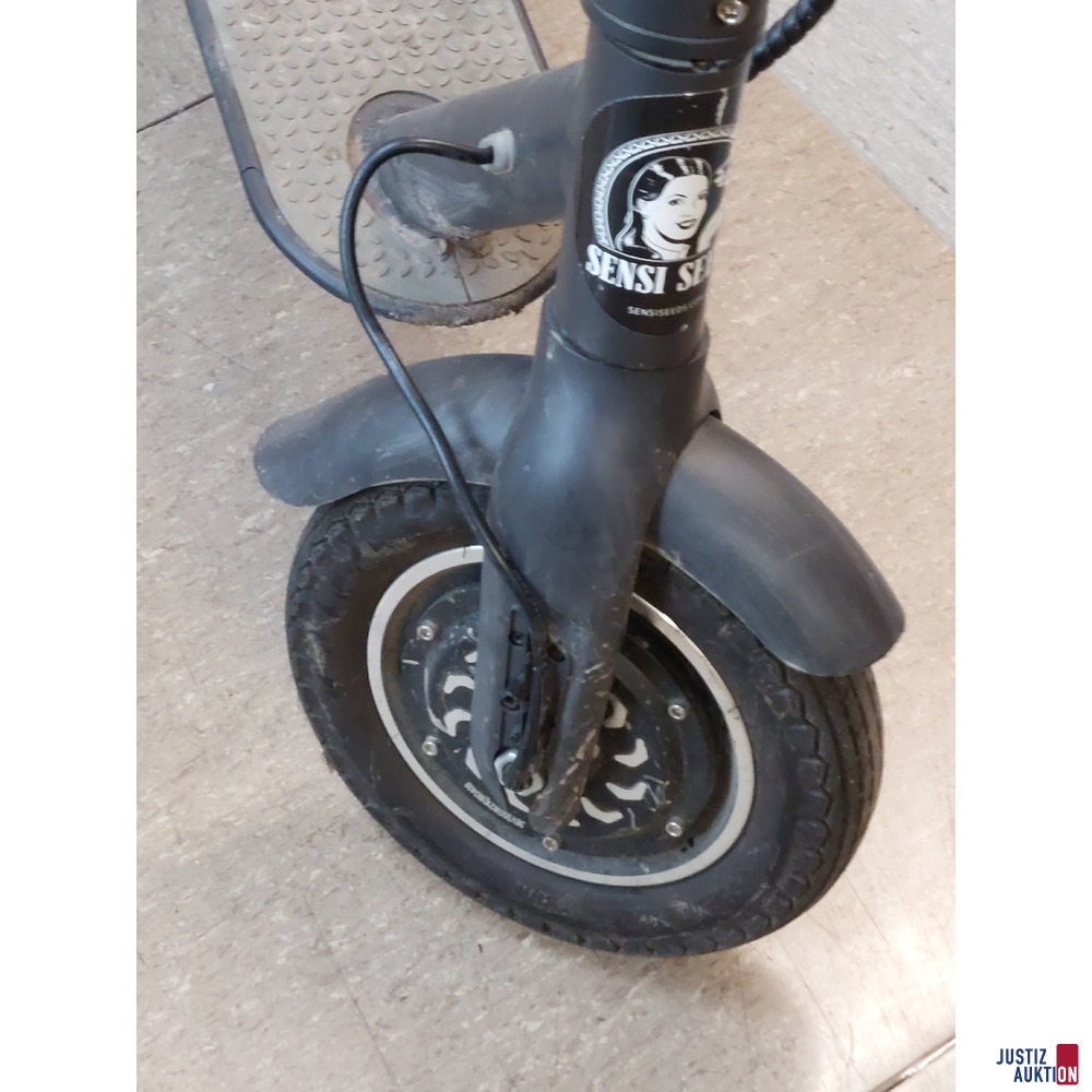 E-Scooter der Marke MS Energy - Model: Neutron n 3