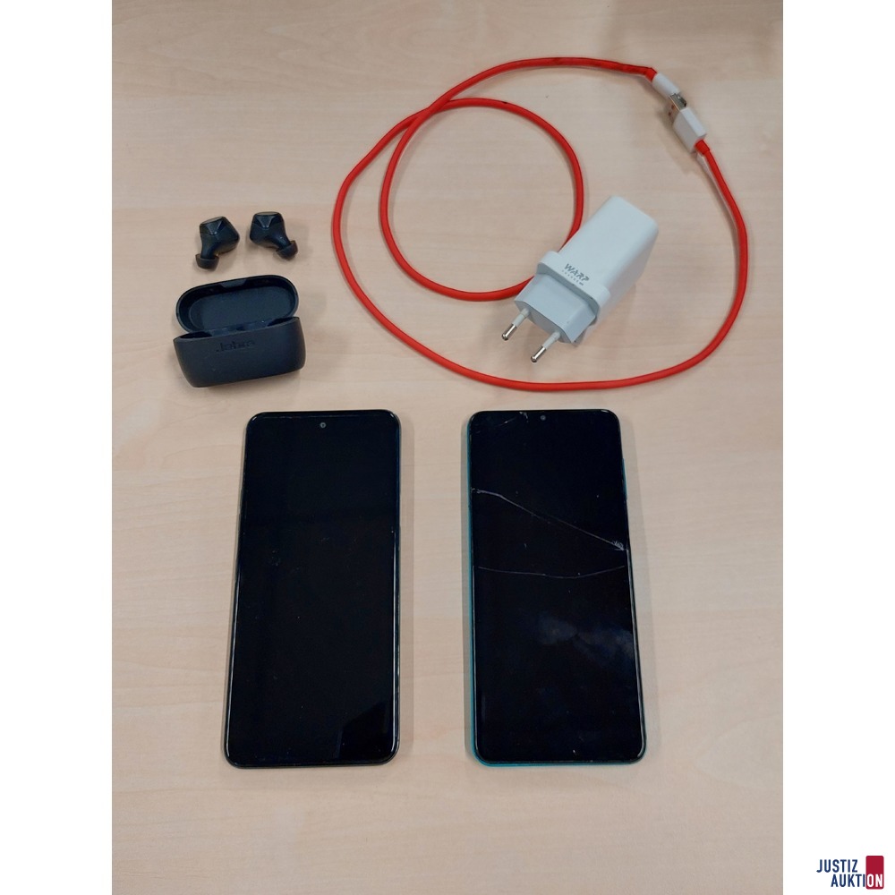Handy der Marke LG K42