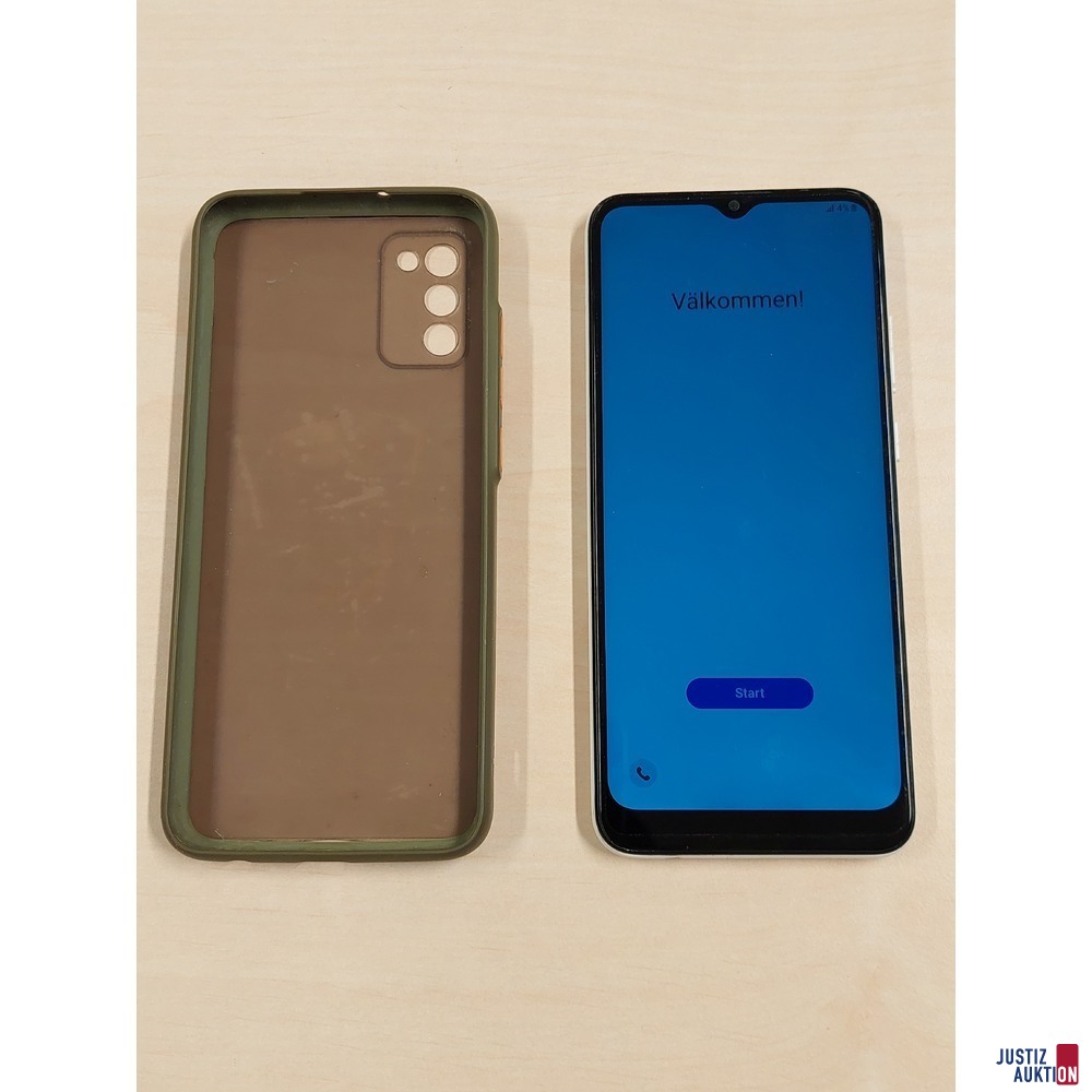 Handy der Marke Samsung Galaxy A02s gebraucht/Gebrauchsspuren vorhanden