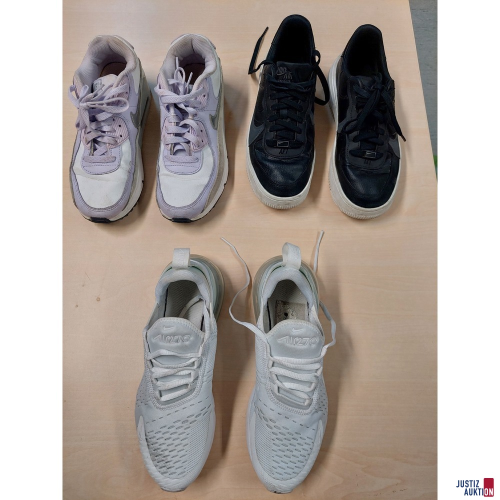 3 Paar Damensportschuhe/Sneaker der Marke Nike Größe 39