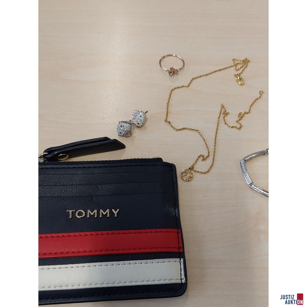 Konvlut aus Modeschmuck