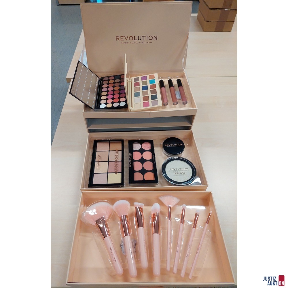 Make-Up Set der Marke Revolution London Soph´s Favourites NEU