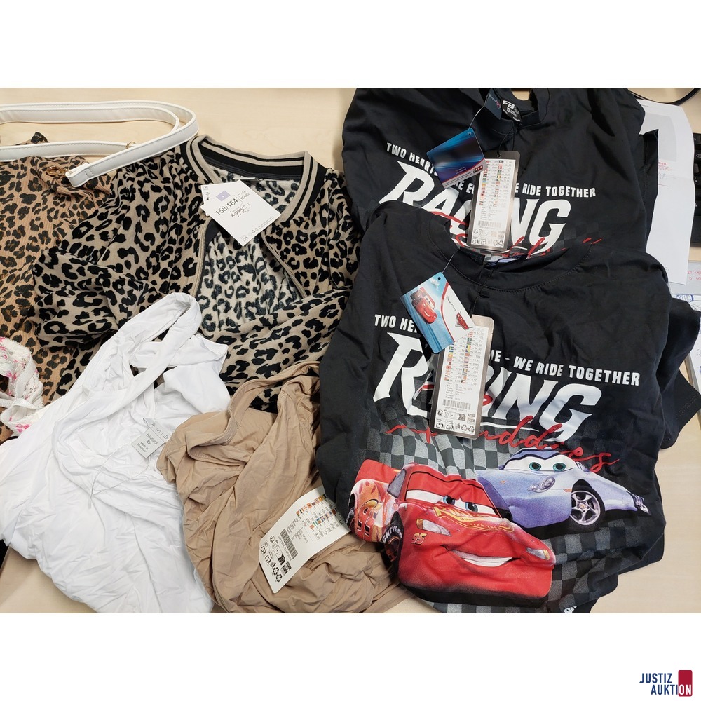 Kinder T-Shirt der Marke Happy by Kik Gr&ouml;&szlig;e 158-164