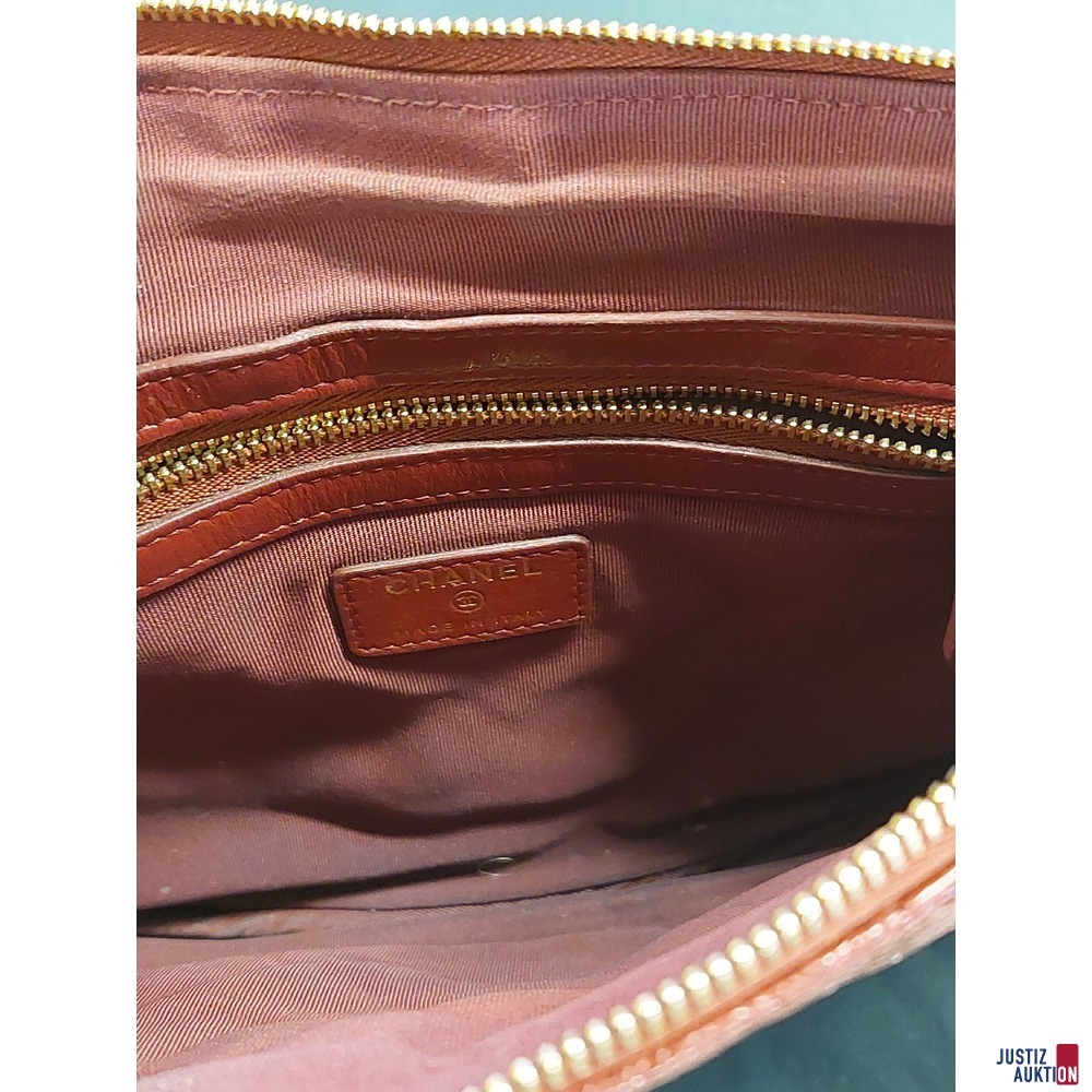 Chanel Schminktasche weinrot
