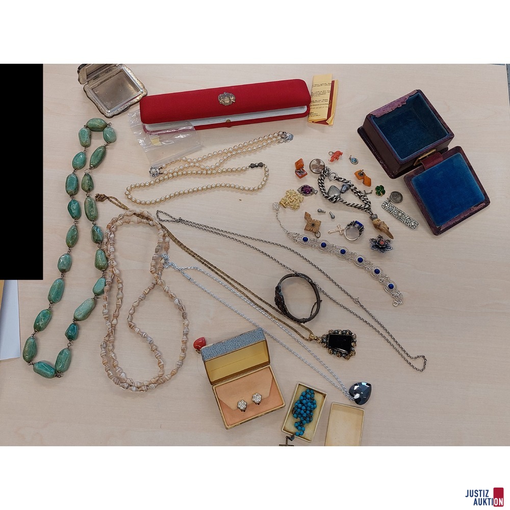 Diverser Modeschmuck