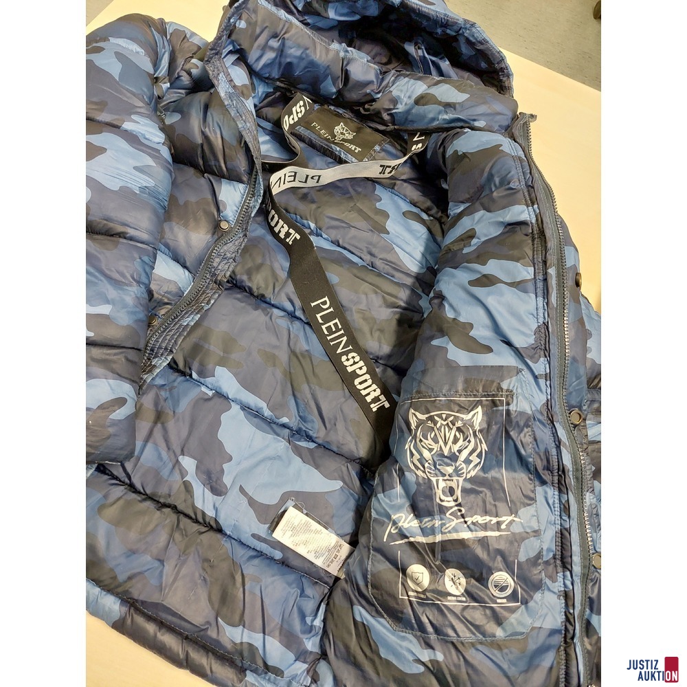 Herren Daunenjacke der Marke Pleinsport Größe 48