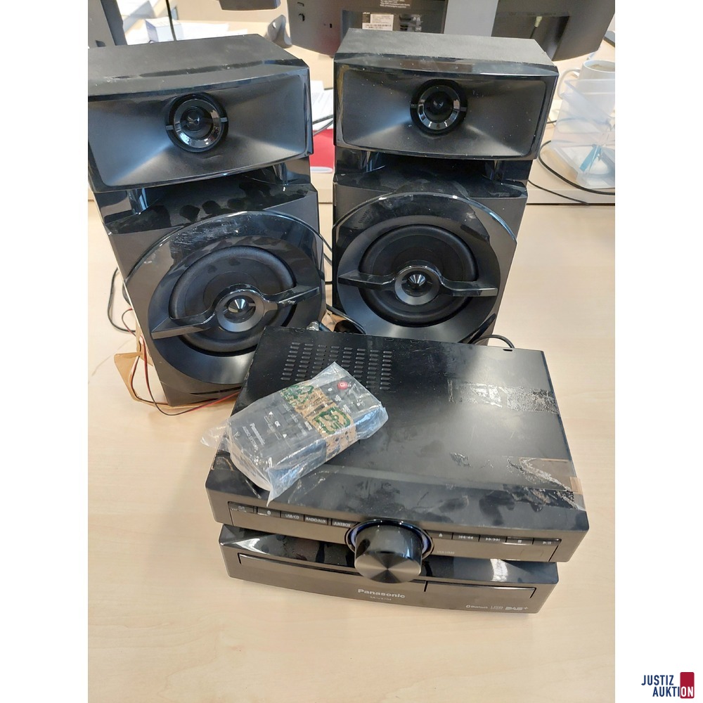 Mini Stereo Anlage der Marke Panasonic SA-UX104