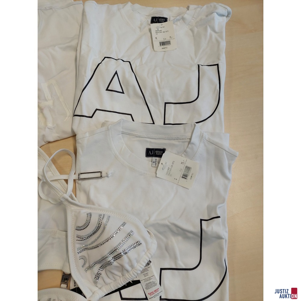3 Kurzarm T-Shirts der Marke Armani Jeans u&period;a&period;