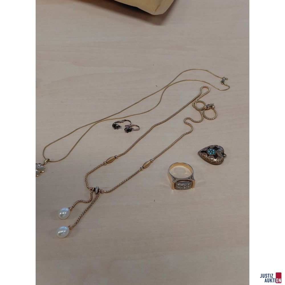 Konvolut an Goldschmuck 585 &permil; punziert