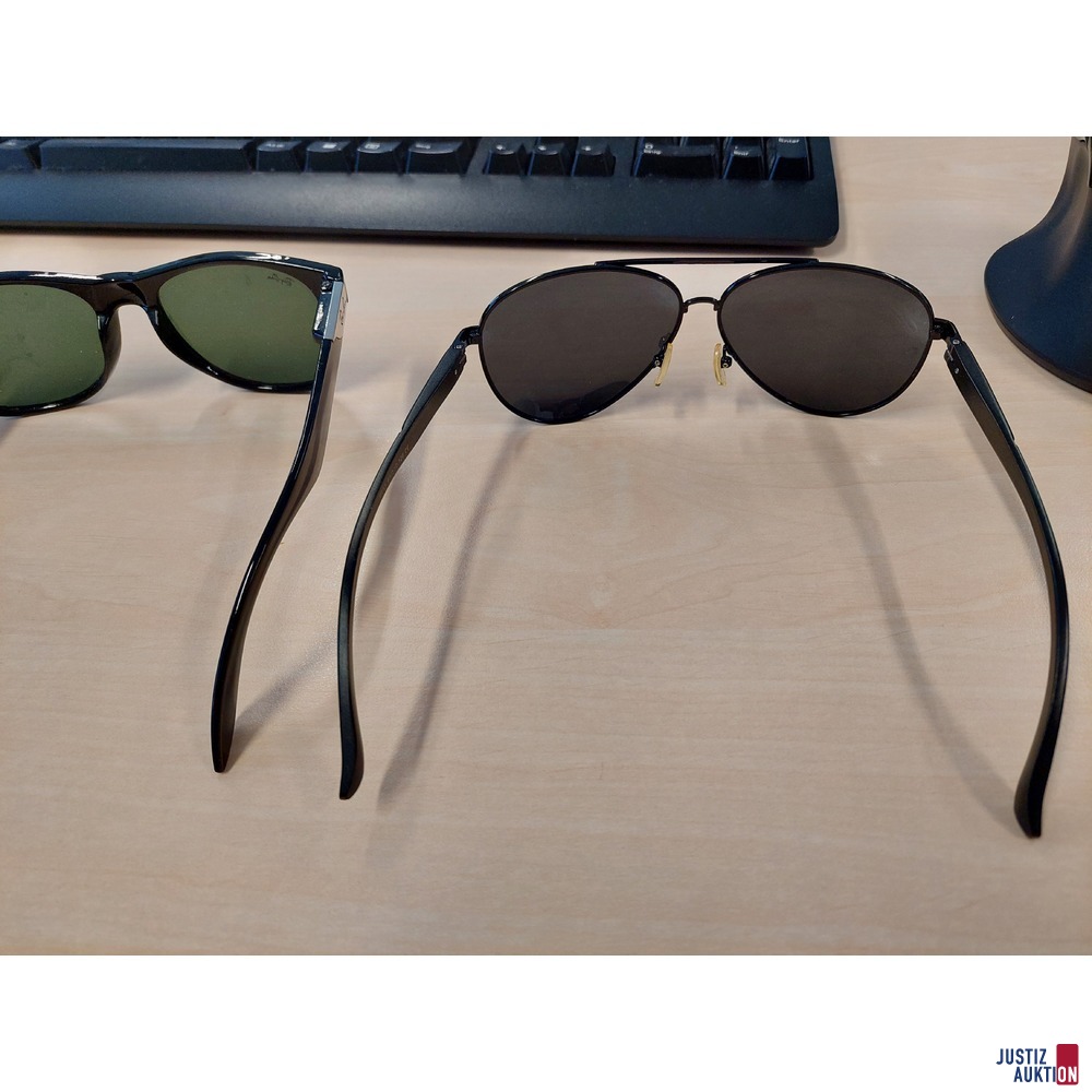 Sonnenbrille der Marke Armani u.a.
