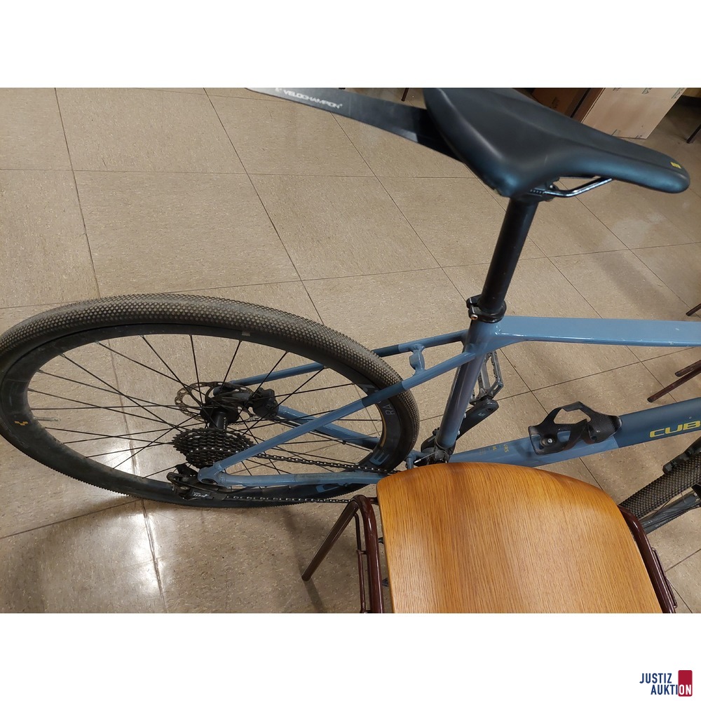 Fahrrad der Marke CUBE SL Road Race
