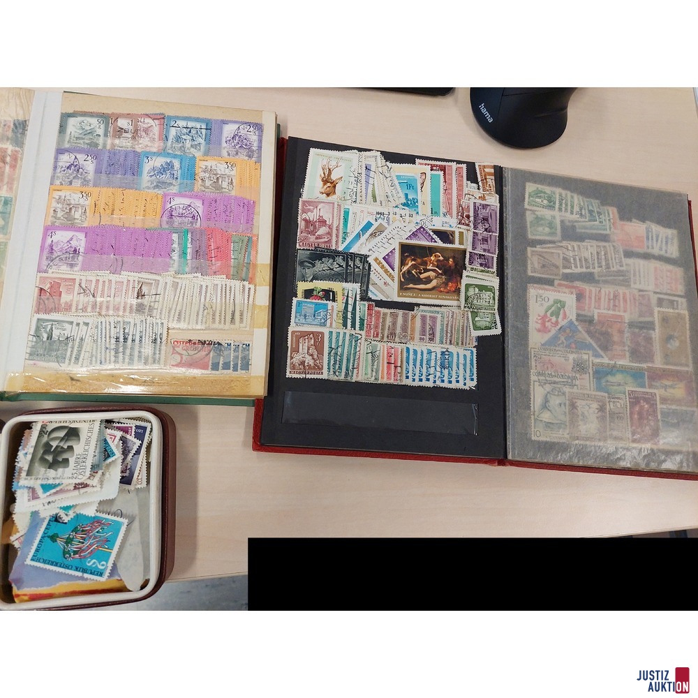Konvolut an diversen Briefmarken