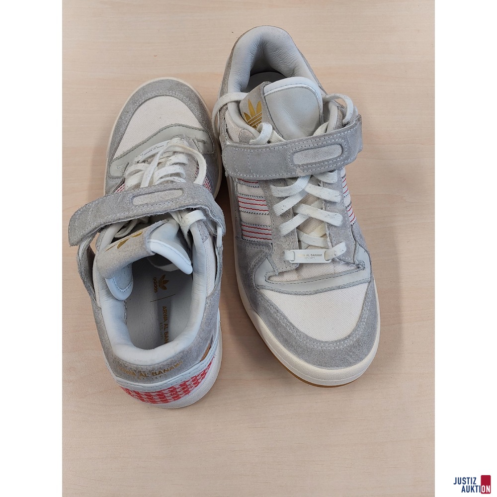 Sneaker der Marke Adidas &ndash; Arwa Al Banawi Gr&period; EU 40&comma;5 leichte Lagerspuren vorhanden neuwertig