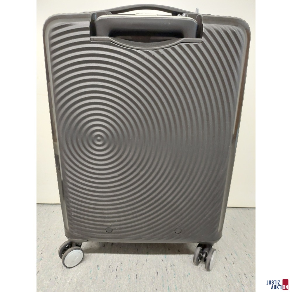 Reisekoffer der Marke American Tourista Größe 50x40x20 cm