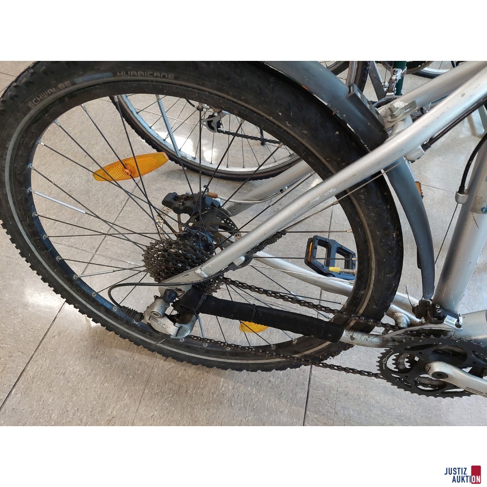 Fahrrad der Marke KTM – Manitou-SX-R