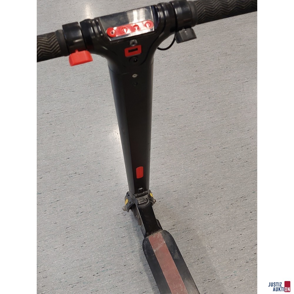 E-Scooter der Marke ZAC S350