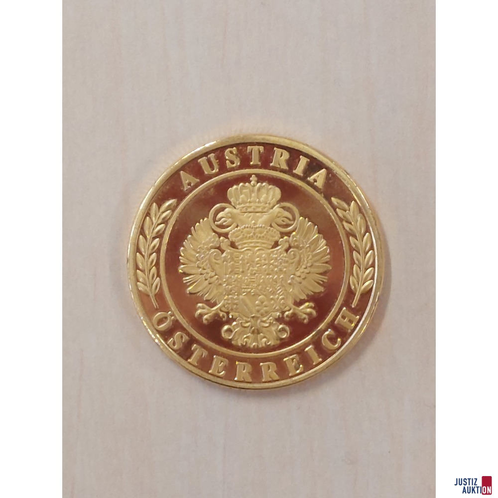 Medaille Motiv: Schloss Schönbrunn Messing vergoldet - Erhaltung sehr gut