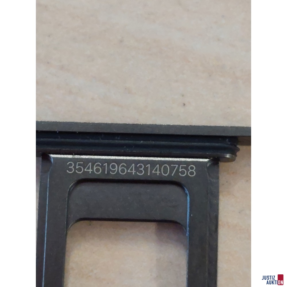 Handy der Marke Apple iPhone 13 Pro