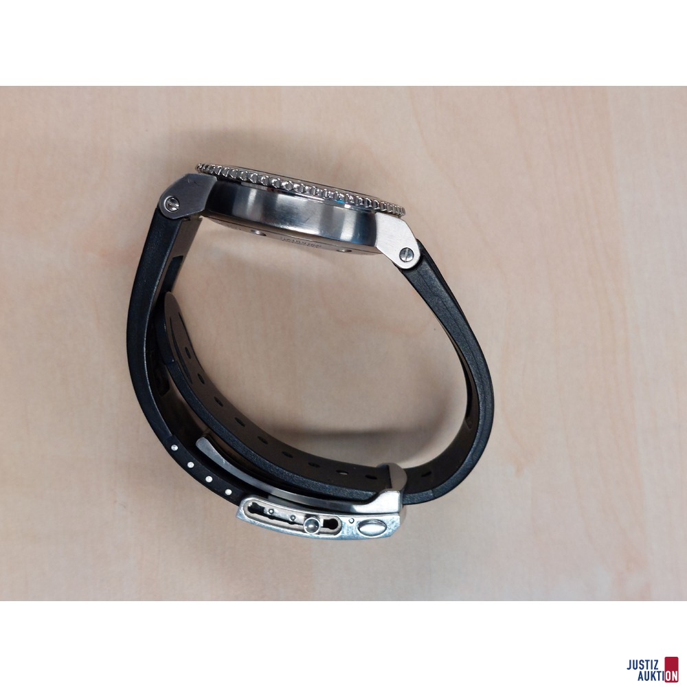 Herrenarmbanduhr der Marke Oris - Model: Aquis State