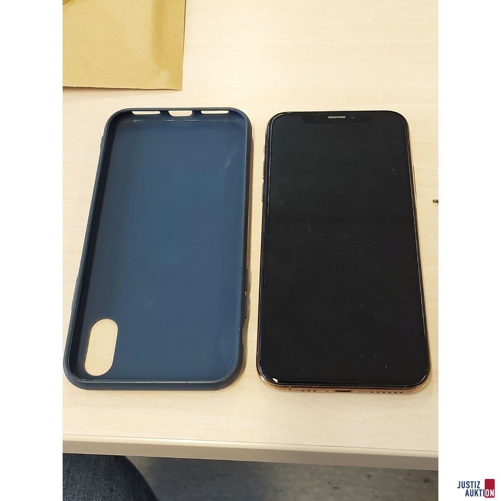 Handy der Marke Apple iPhone XS Model: A2097