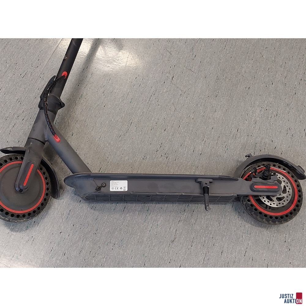 E-Scooter Model&colon; H7 Production Date 202304 QNH7JLTKHH2304