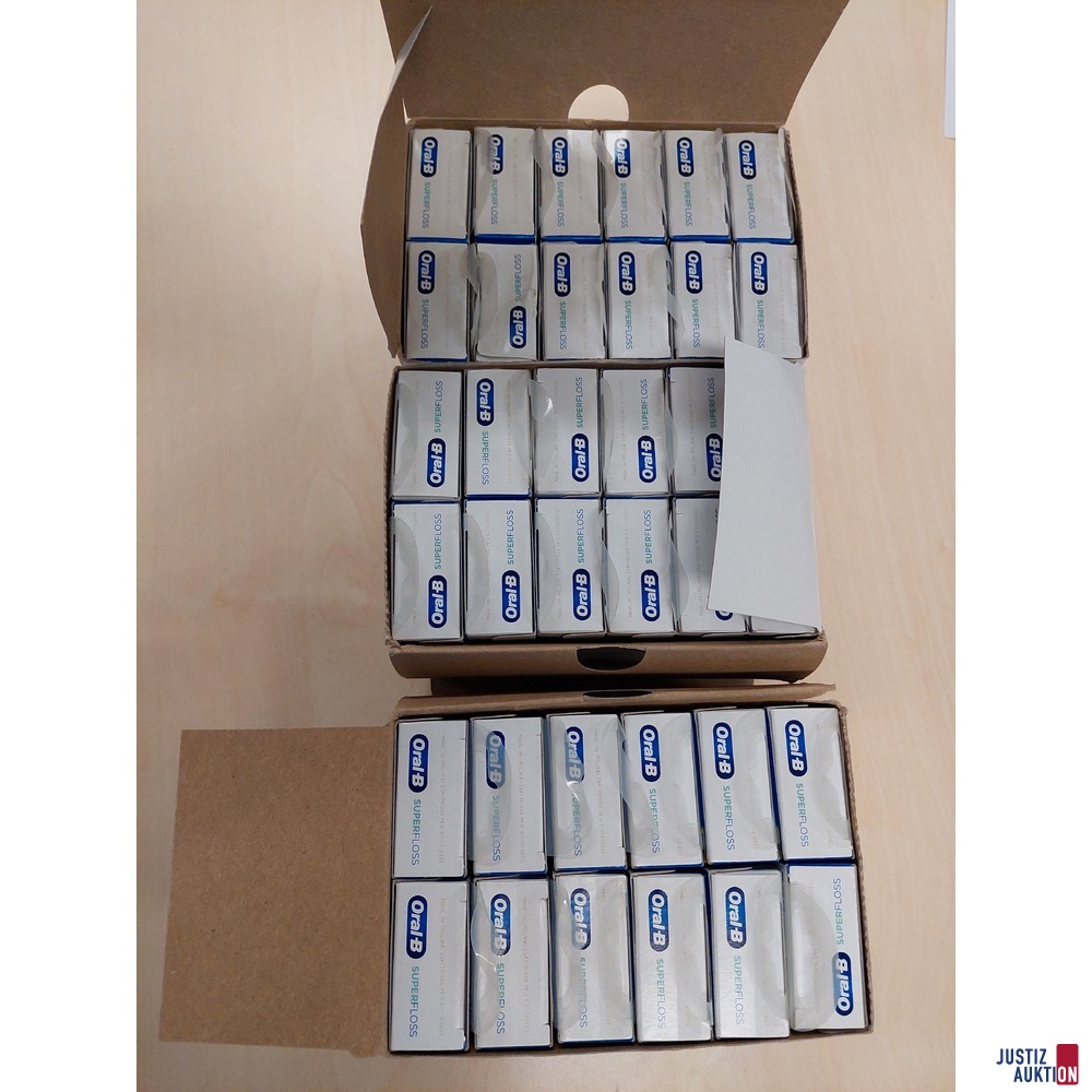 36 Packungen Zahnseide der Marke Oral-B SuperFloss je 50 einzelne Fäden