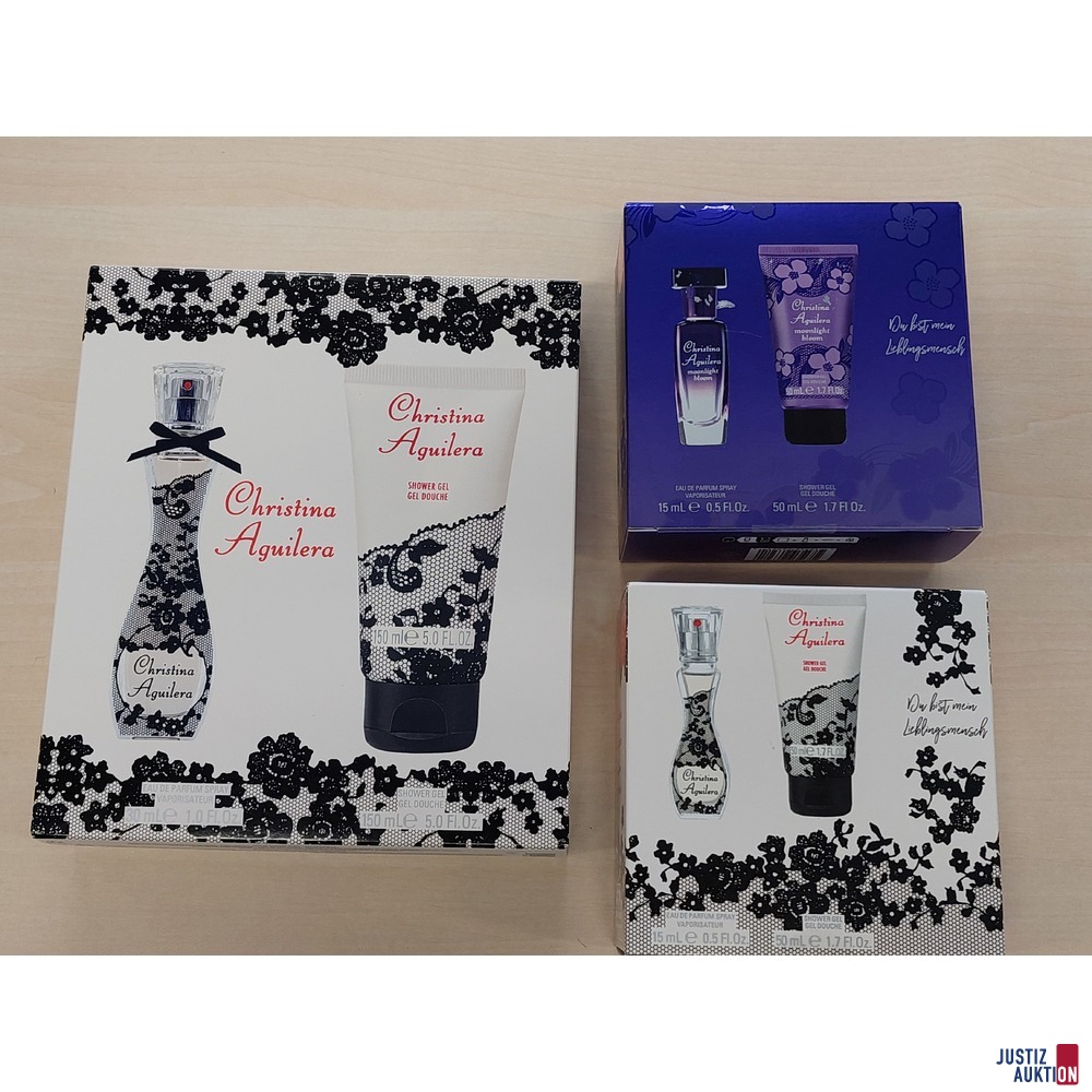 Konvolut an Parfum-Geschenkverpackungen