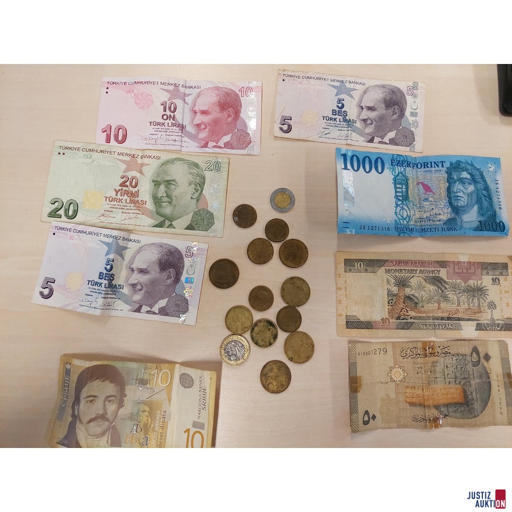 Lot bestehend aus Banknoten (8x) und Münzen (14x) diverser Länder