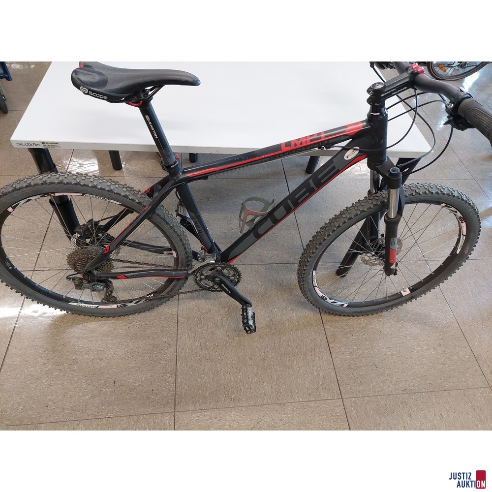 Fahrrad der Marke Cube CMPT Attention