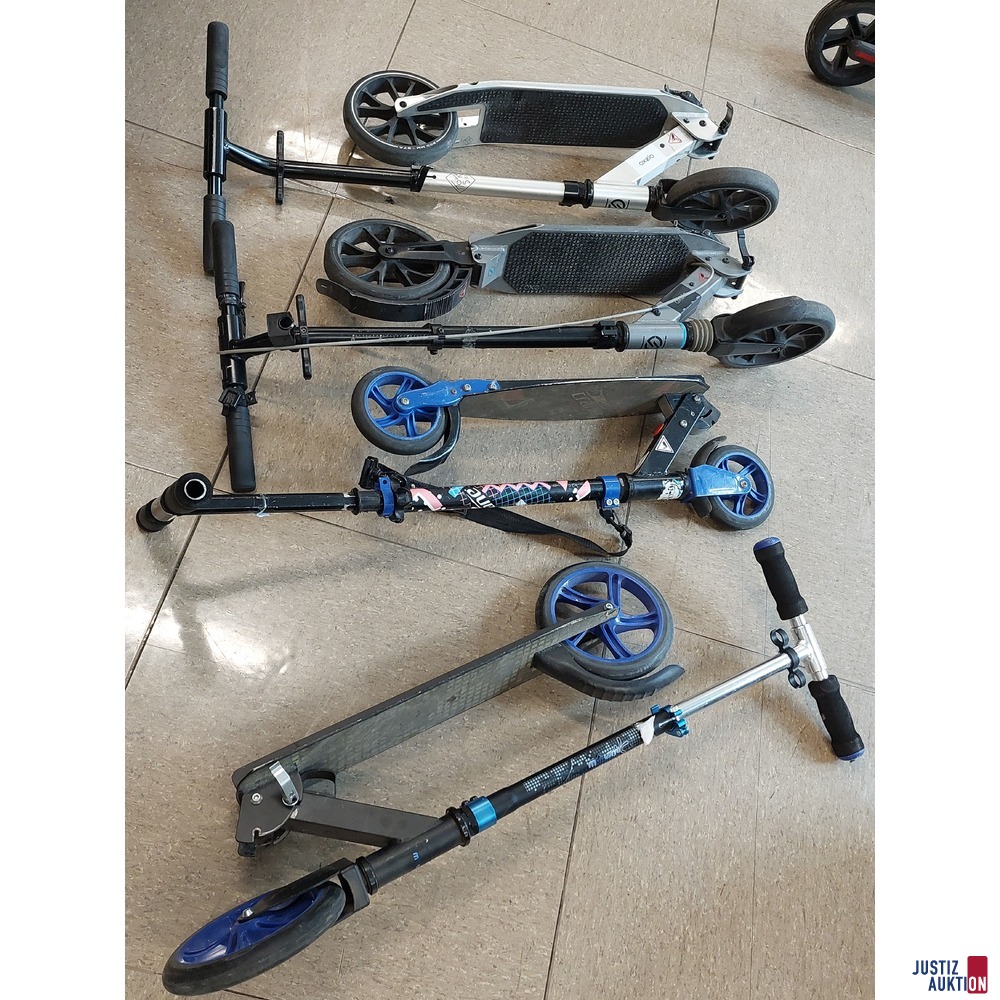 Konvolut an Tretroller der Marke Crane, Muuwmi, Oxelo