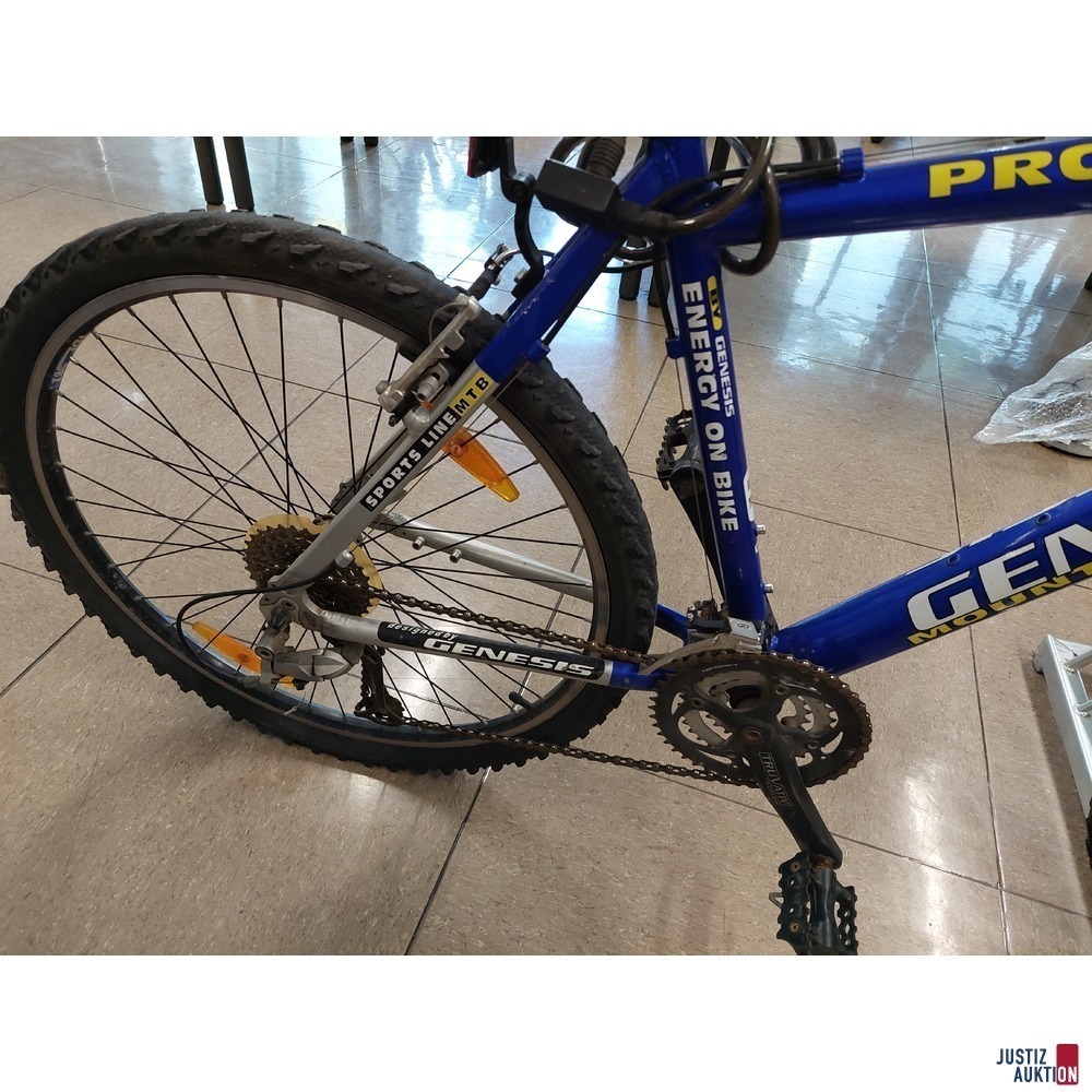 Mountainbike der Marke Genesis Kavalla Motion Pro ALU 7005