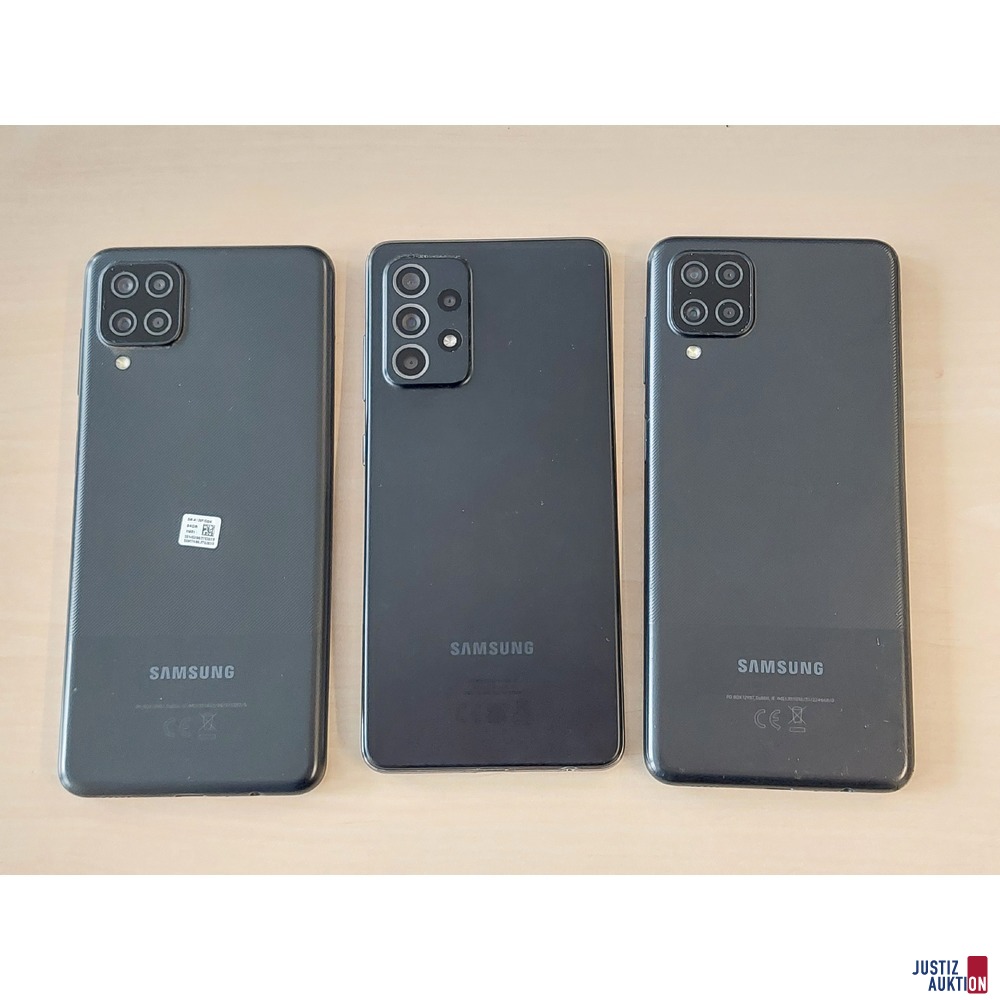Handy der Marke Samsung Galaxy A12 u.a.