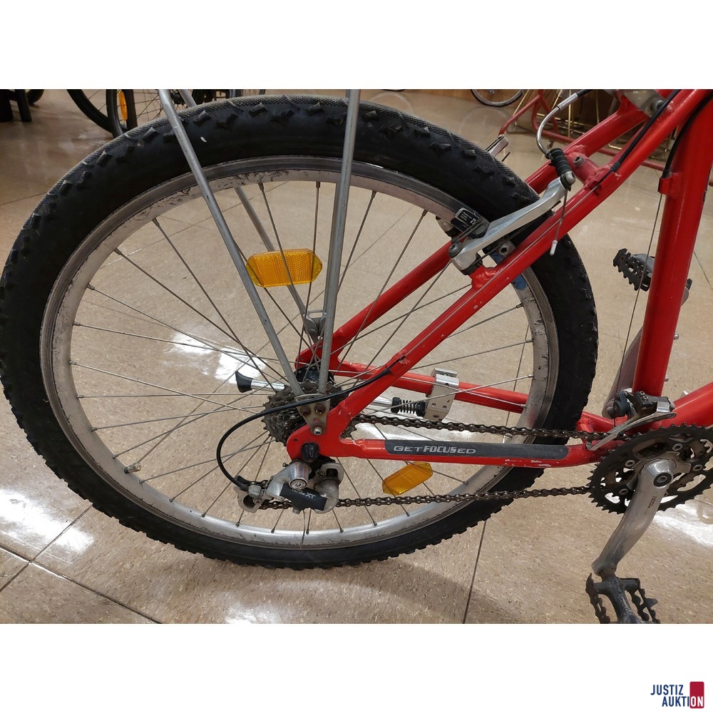 Herrenmountainbike der Marke Focus – Mike Kluge