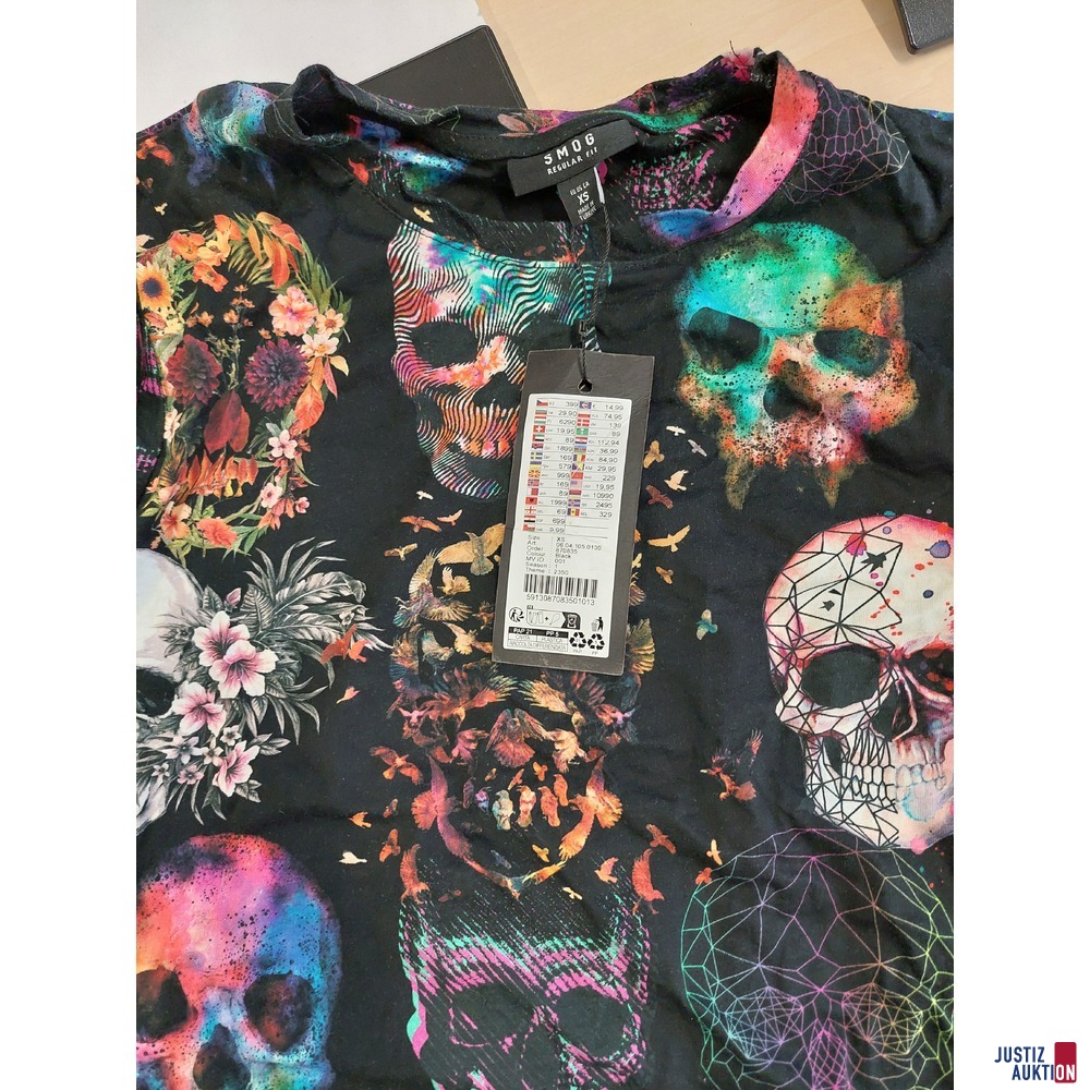 Kurzarm-Tshirts der Marke SMOG 1x Gr&period; XS 1x Gr&period; M  neuwertig