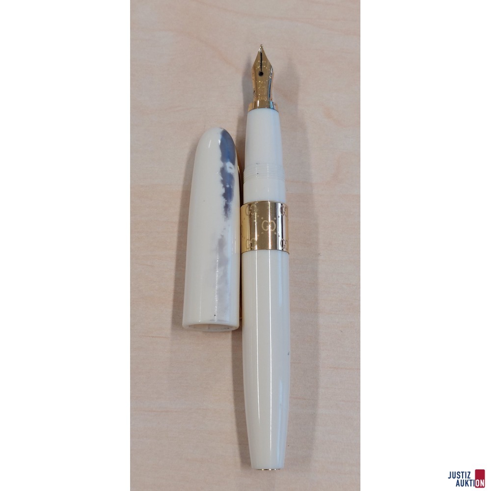 F&uuml;llfeder der Marke GUCCI