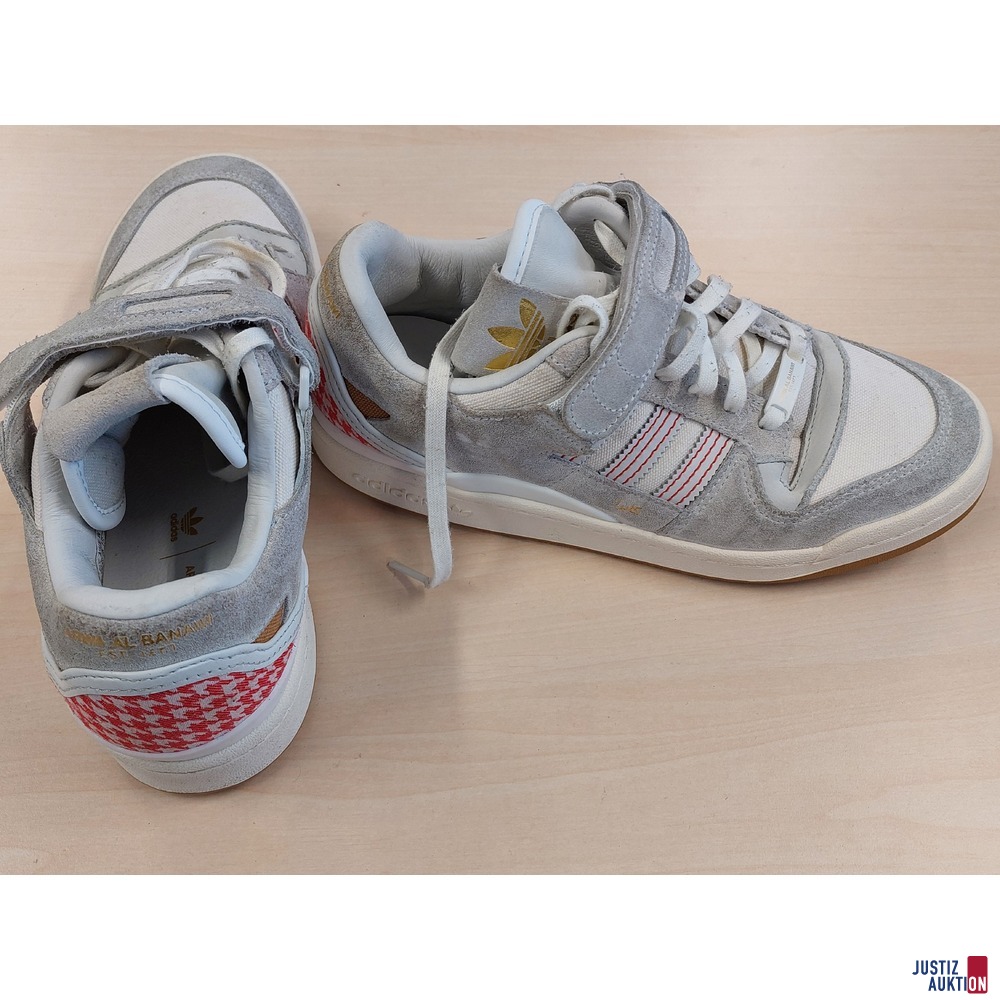 Sneaker der Marke Adidas &ndash; Arwa Al Banawi Gr&period; EU 40&comma;5 leichte Lagerspuren vorhanden neuwertig