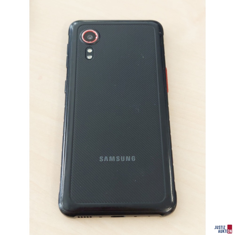 Handy der Marke Samsung Galaxy X Cover