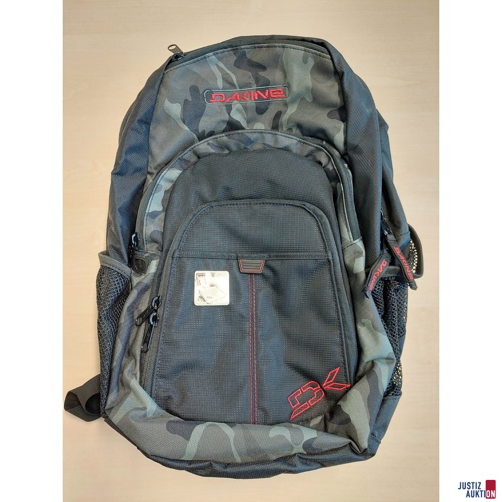 Rucksack der Marke Dakine mit Handyfach neuwertig