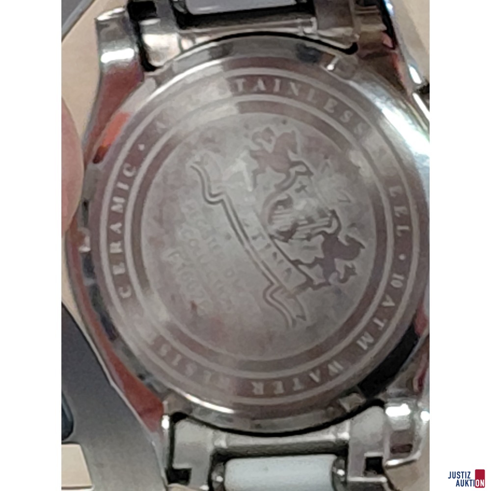Herrenarmbanduhr der Marke Festina